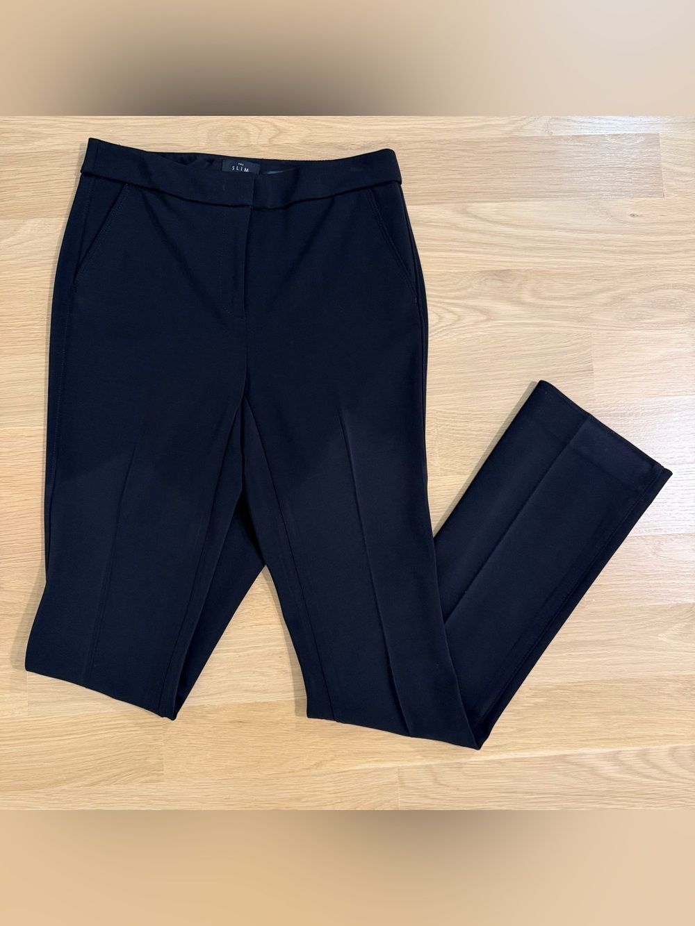 WHITE HOUSE BLACK MARKET The Slim Pants Front Crease Black Size 2L